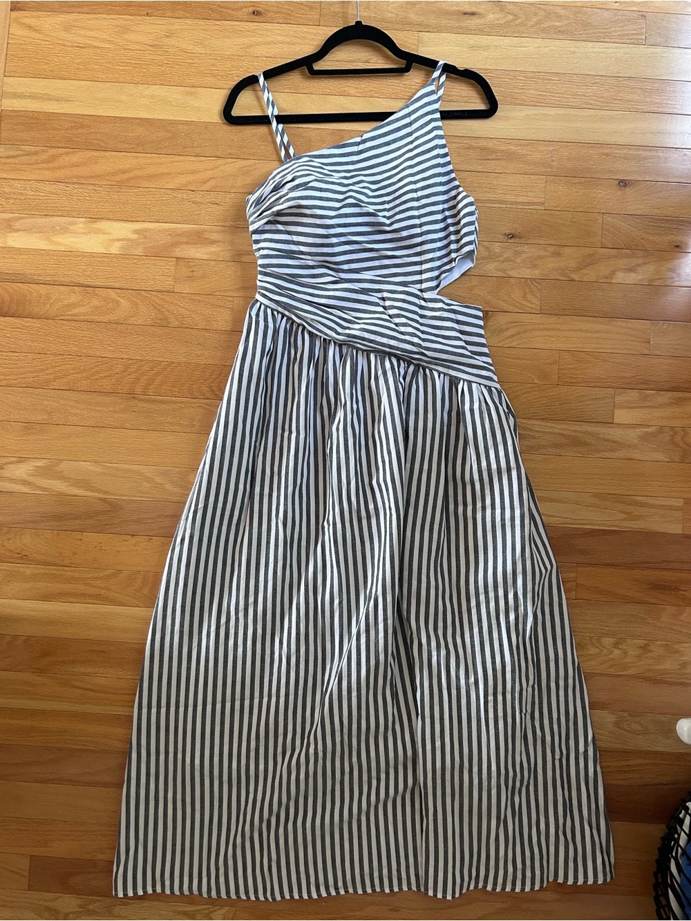 Commense Black and White Striped One-Shoulder Dress - Picture 2 of 5